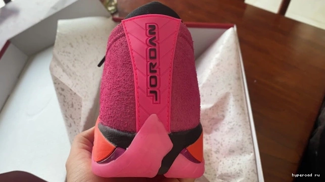 Retro Low DH4121-600 14 (W) Pink Jordan Shocking 0819